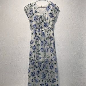 NWT Lily Star floral white & blue maxi dress for women